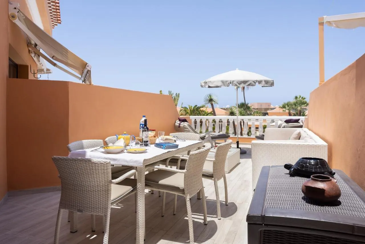 公寓 Exclusive Attic Las Vistas 3 With Breathtaking Sea View, Only 100 M To The Sea, Heated Pool, Aircon, Wifi 阿罗纳